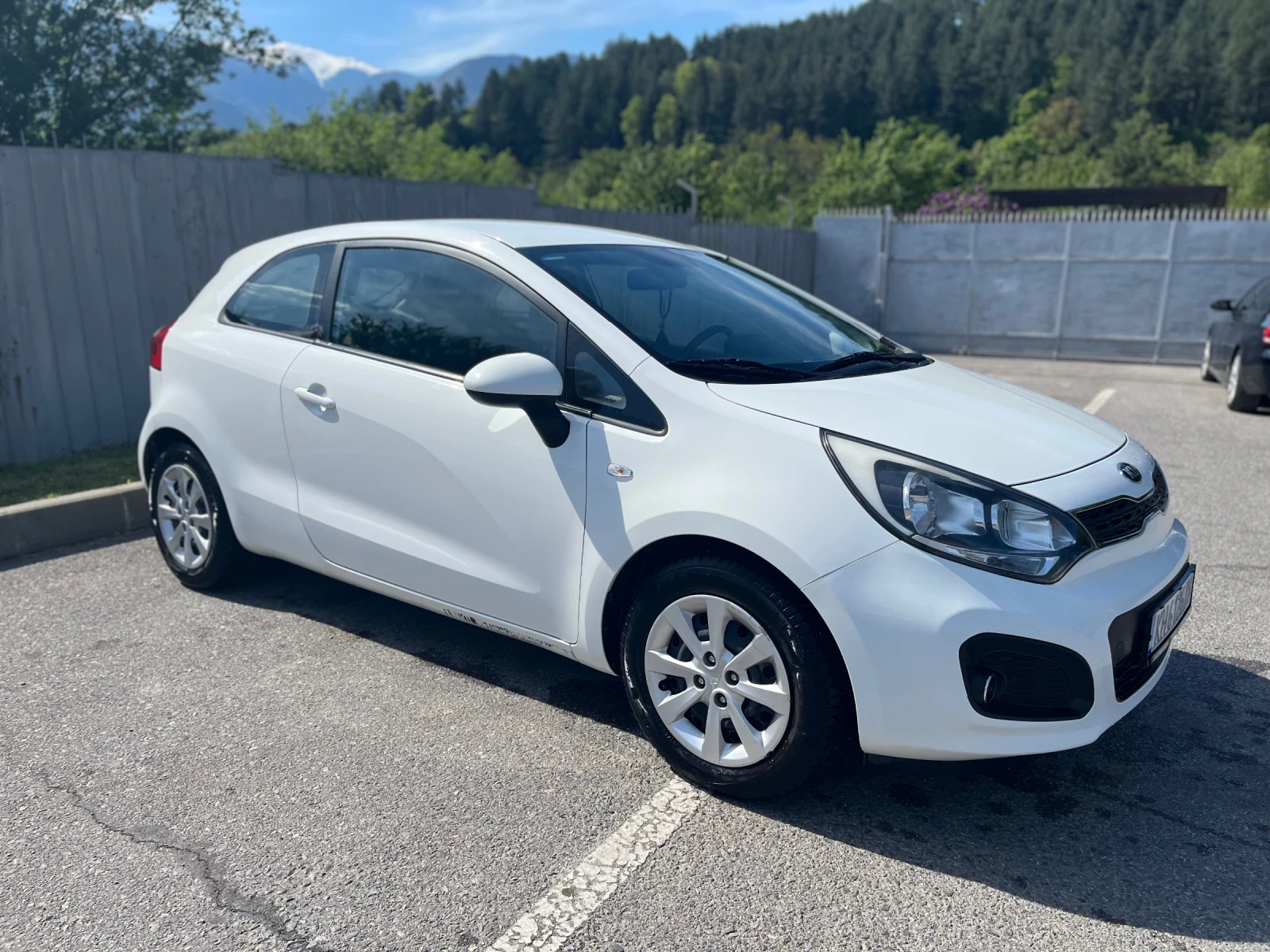Kia Rio 1.1, снимка 3 - Автомобили и джипове - 54438498