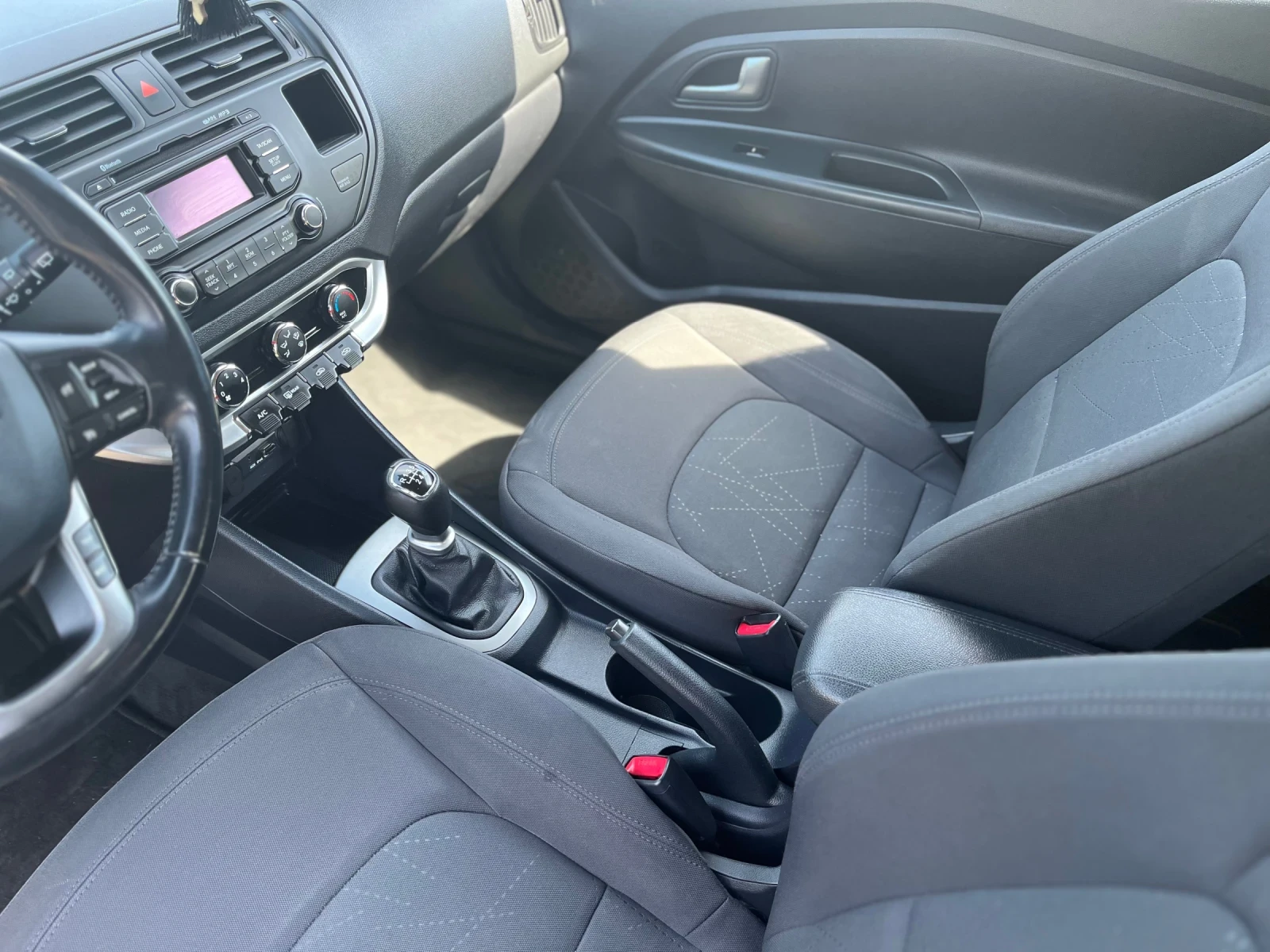 Kia Rio 1.1, снимка 8 - Автомобили и джипове - 54438498