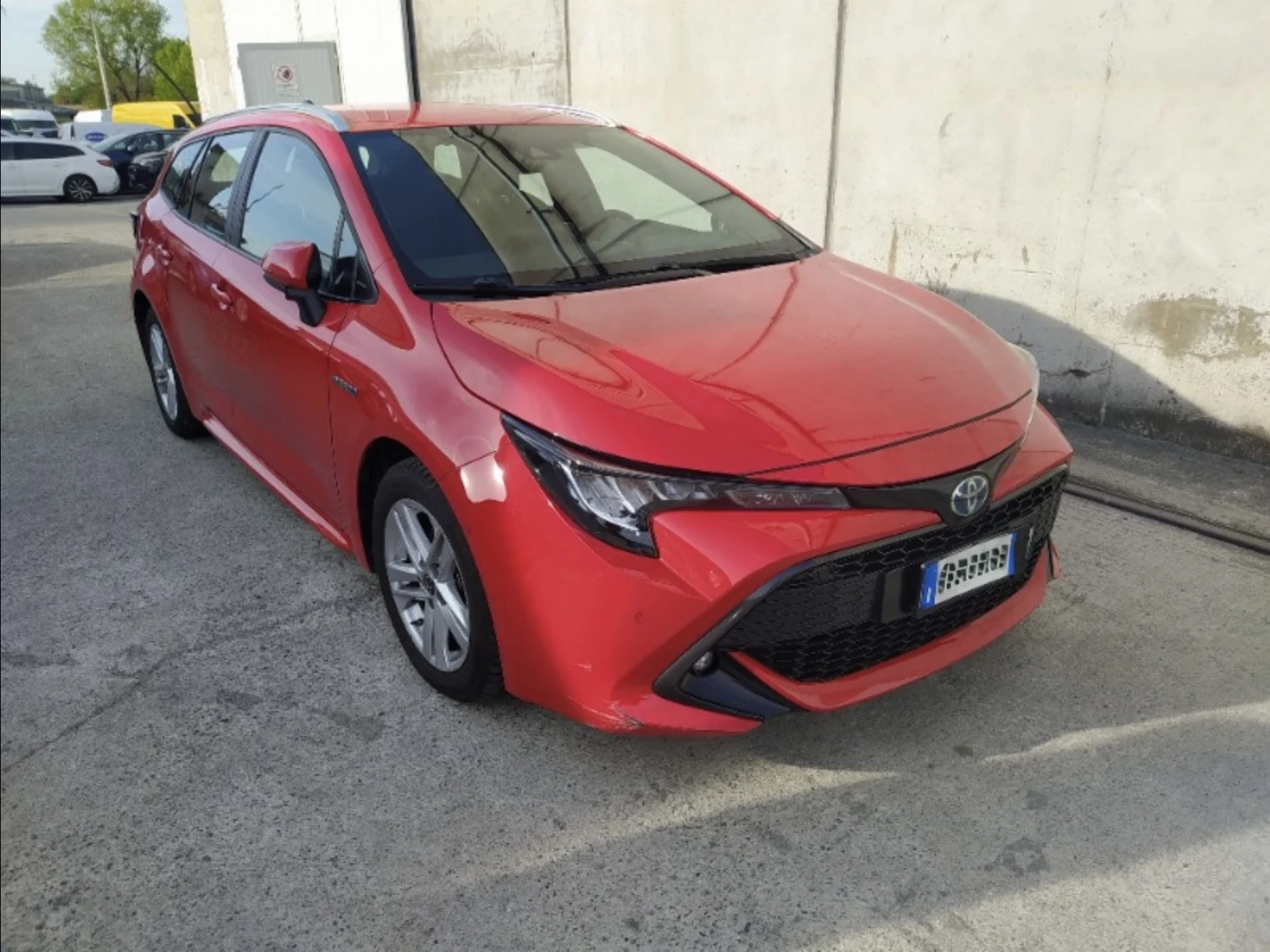 Toyota Corolla 1.8 Hybrid Business Tech N1, снимка 2 - Автомобили и джипове - 55147208