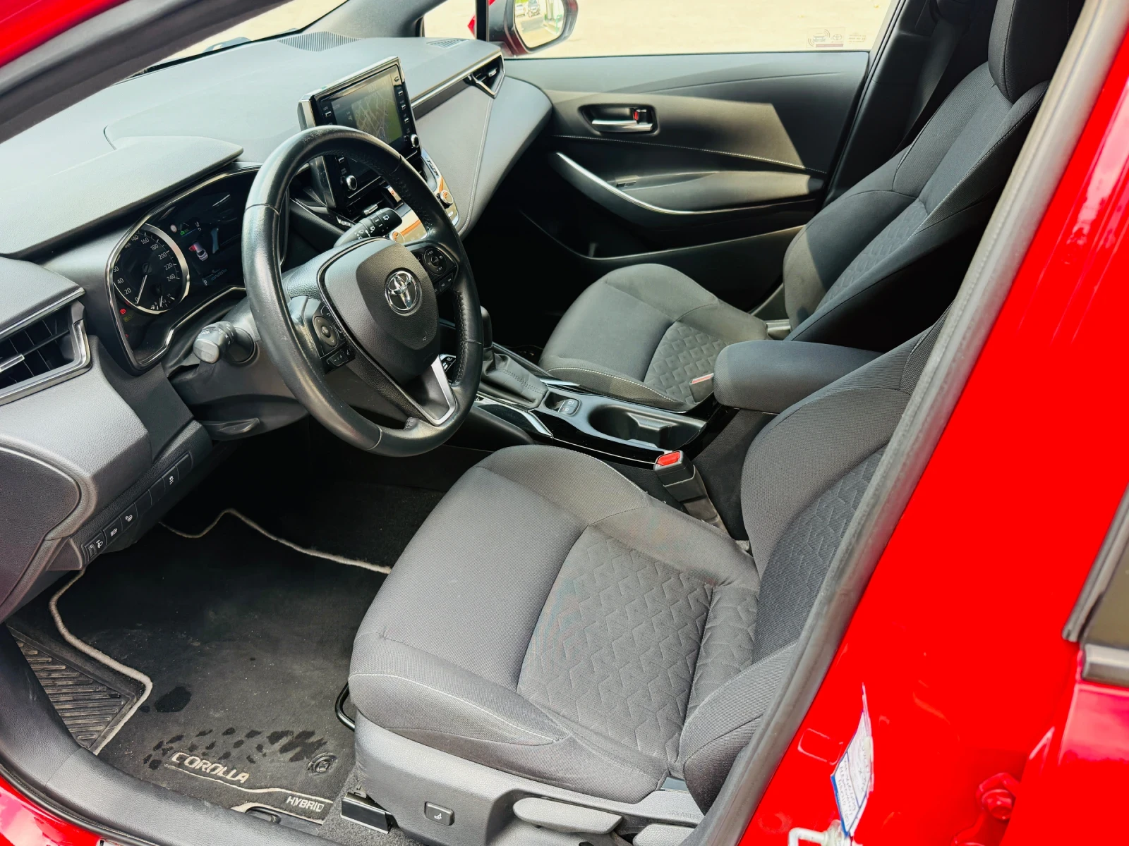 Toyota Corolla 1.8 Hybrid Business Tech / В гаранция / T. Relax , снимка 9 - Автомобили и джипове - 55147208