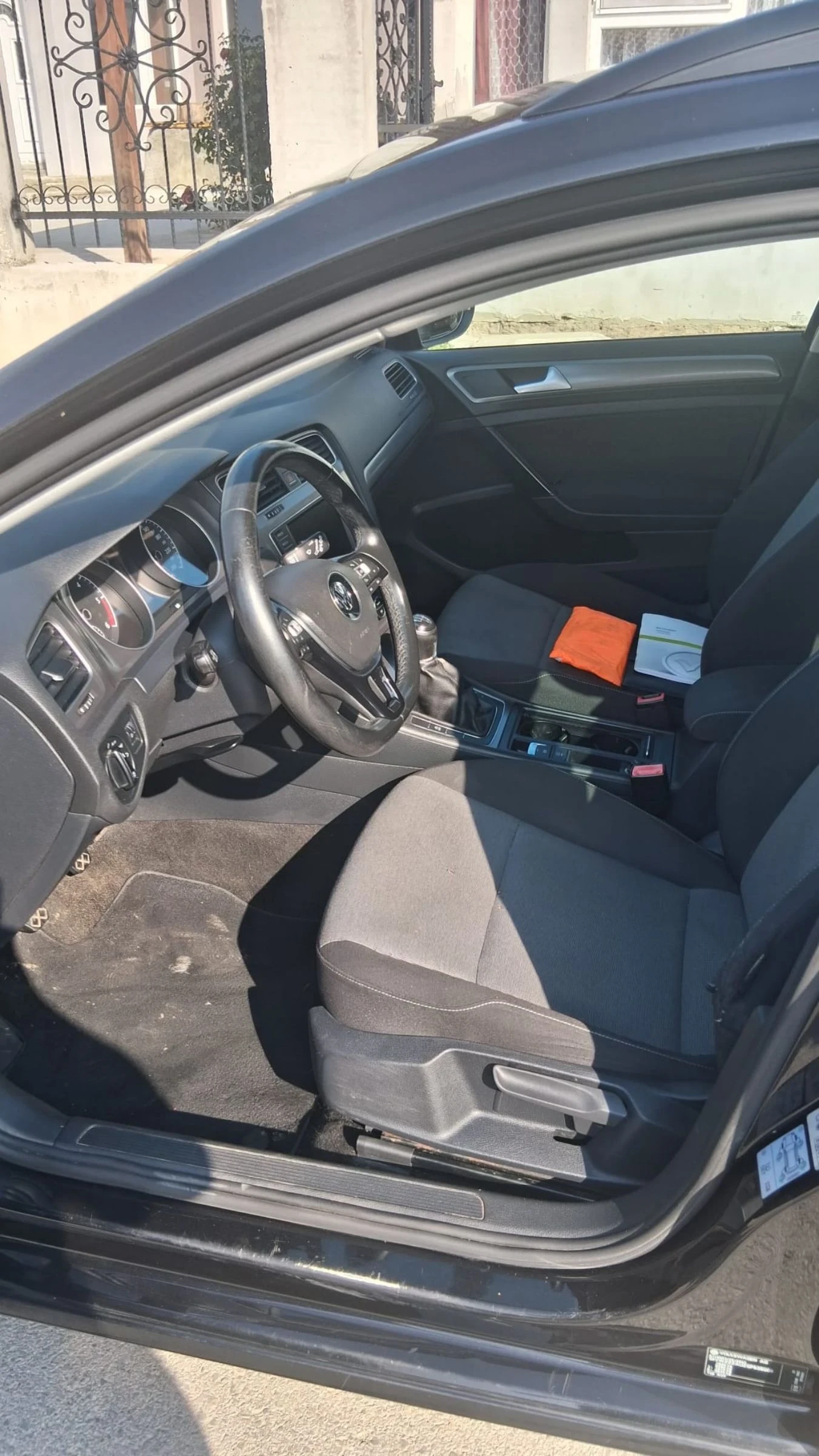 VW Golf Variant 1.6TDI 105k.c, снимка 7 - Автомобили и джипове - 55379764