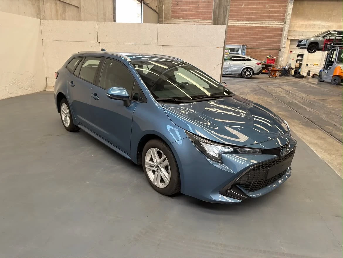Toyota Corolla Touring Sports 1.8 Hybrid Business | Mobile.bg � ����������� 2