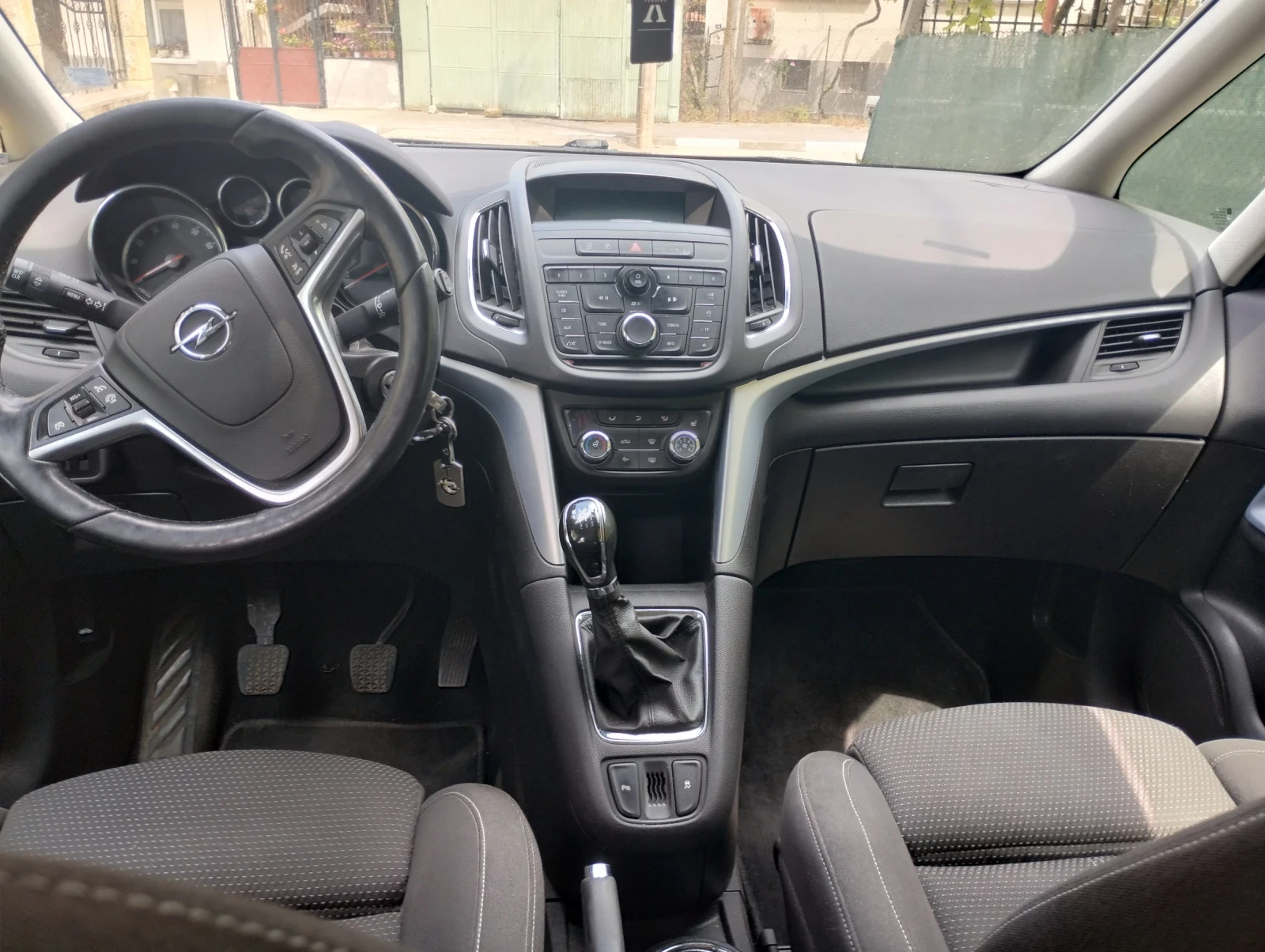 Opel Zafira 1.4, снимка 7 - Автомобили и джипове - 56157424