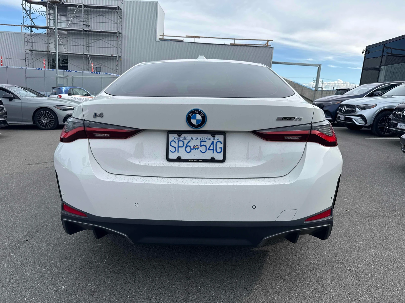 BMW i4 eDrive35 | CARFAX | БЕЗ ИНЦИДЕНТИ, снимка 5 - Автомобили и джипове - 56145141