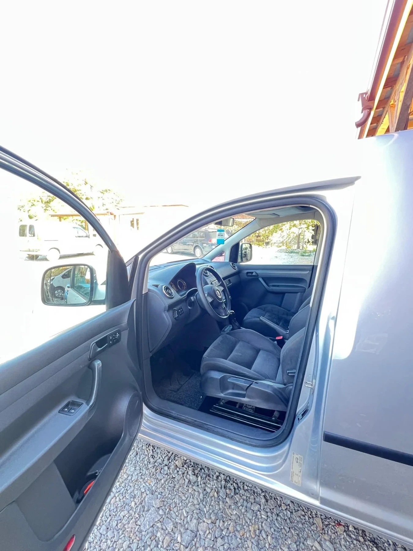 VW Caddy 1.6tdi 102���� | Mobile.bg � ����������� 9