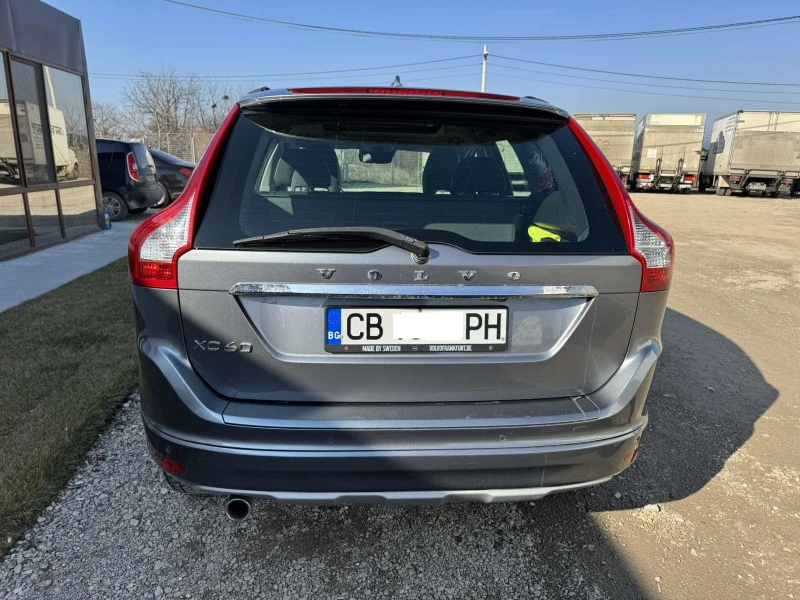 Volvo XC60, снимка 4 - Автомобили и джипове - 49025656