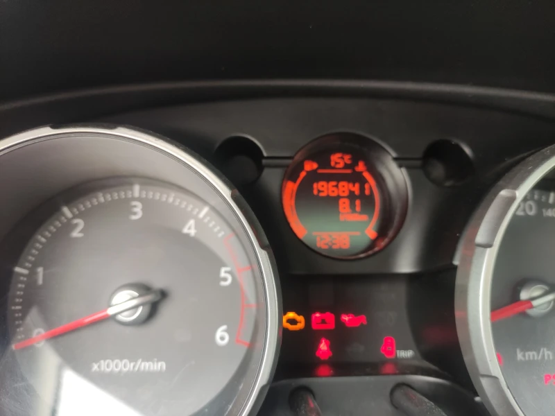 Nissan Qashqai Qashqai + 2, снимка 11 - Автомобили и джипове - 49516069