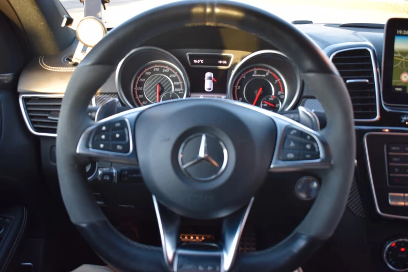 Mercedes-Benz GLE 63 S AMG COUPE/4M/585HP/AIRMATIC/PANORAMA/KLESS/AMBI/757f, снимка 8 - Автомобили и джипове - 51744310