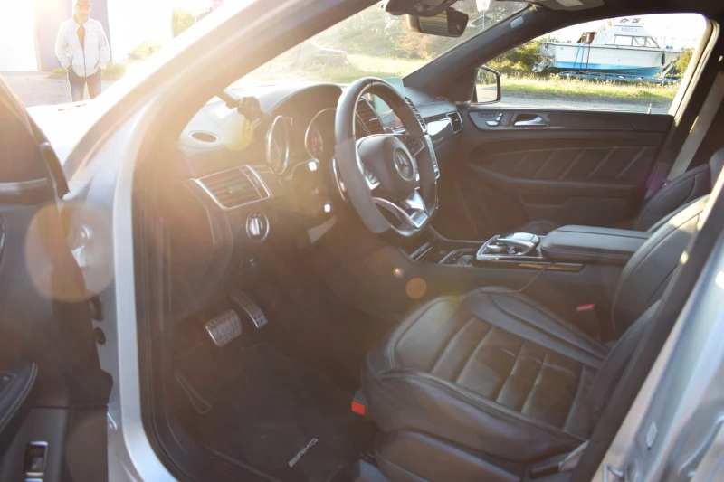 Mercedes-Benz GLE 63 S AMG COUPE/4M/585HP/AIRMATIC/PANORAMA/KLESS/AMBI/757f, снимка 7 - Автомобили и джипове - 51744310