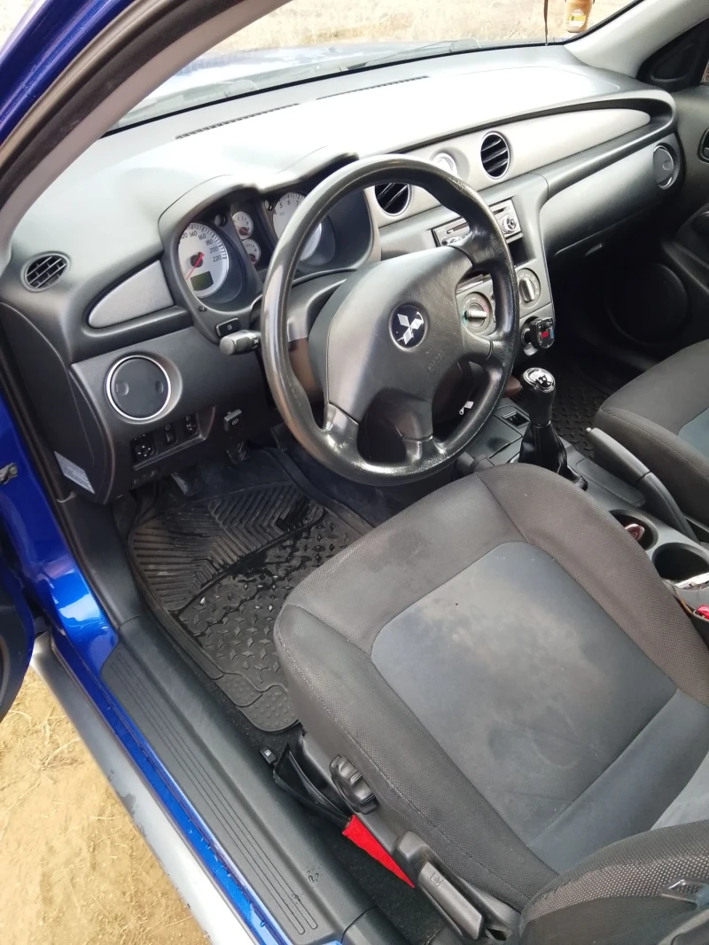 Mitsubishi Outlander 2.0 136 LPG 4X4, снимка 9 - Автомобили и джипове - 51952921