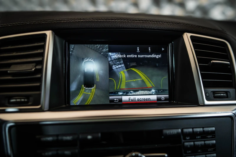 Mercedes-Benz GL 500, снимка 17 - Автомобили и джипове - 52470383