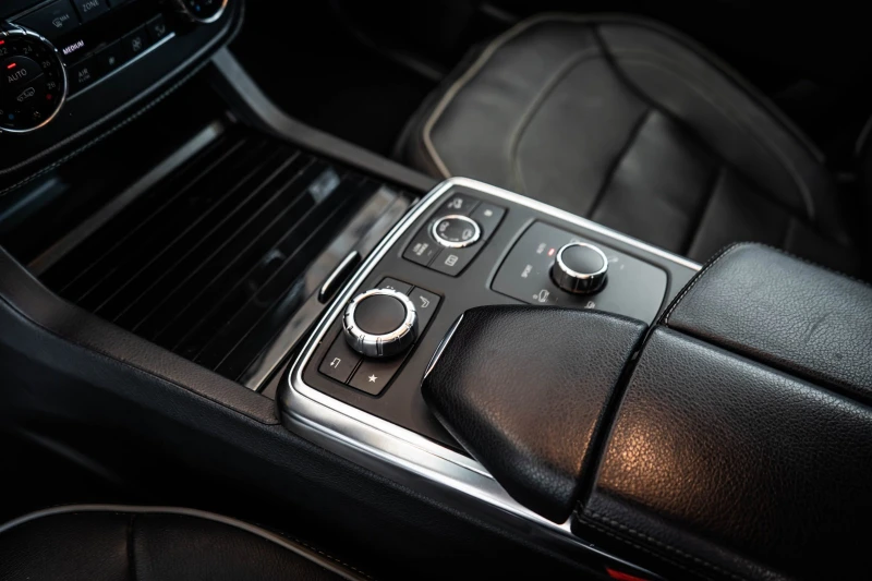 Mercedes-Benz GL 500, снимка 10 - Автомобили и джипове - 52470383