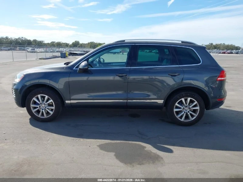 VW Touareg 3.6L V-6 DI, DOHC, VVT, 280HP All Wheel Drive, снимка 6 - Автомобили и джипове - 53482498