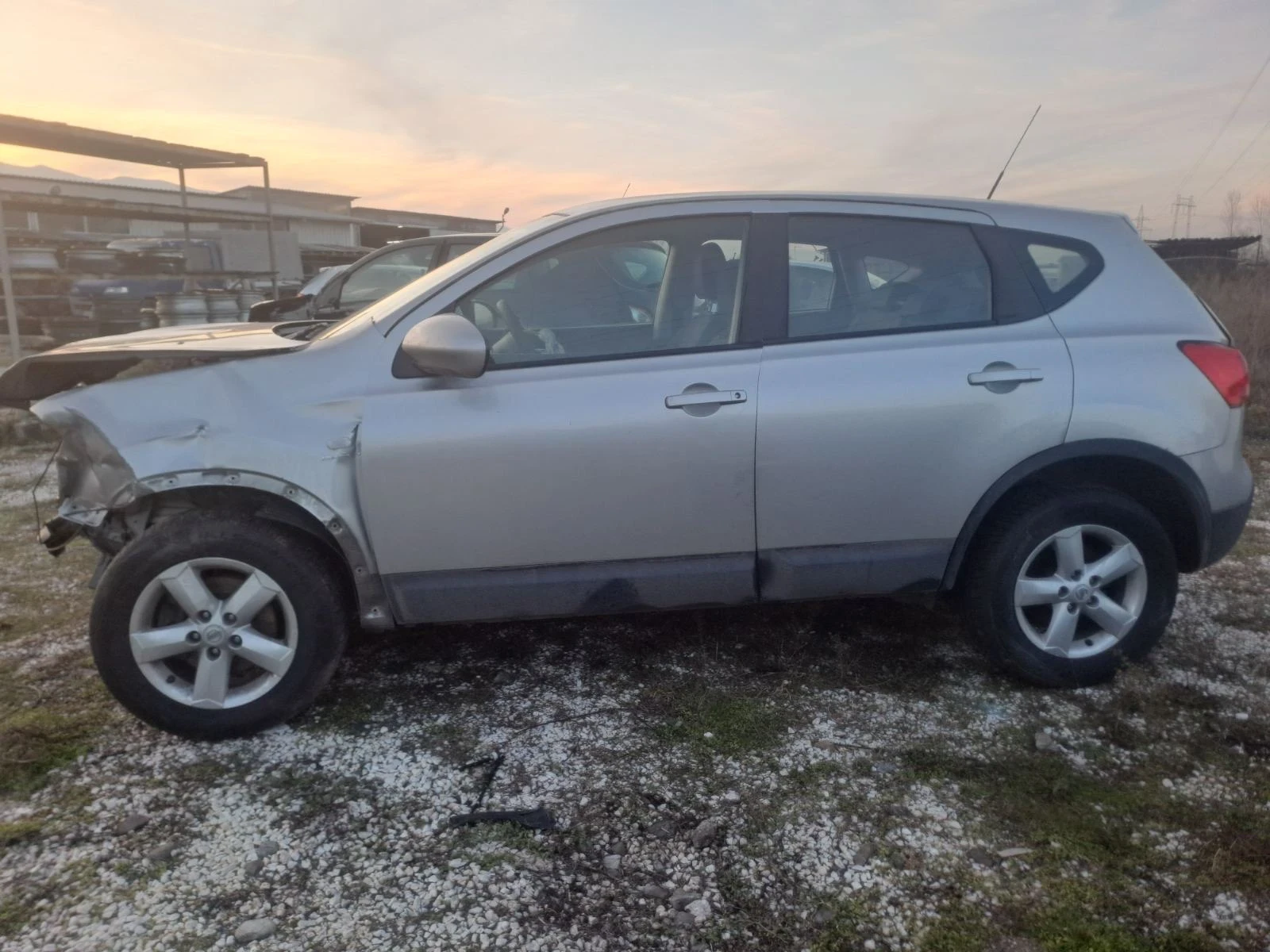 Nissan Qashqai 1.6i, снимка 1