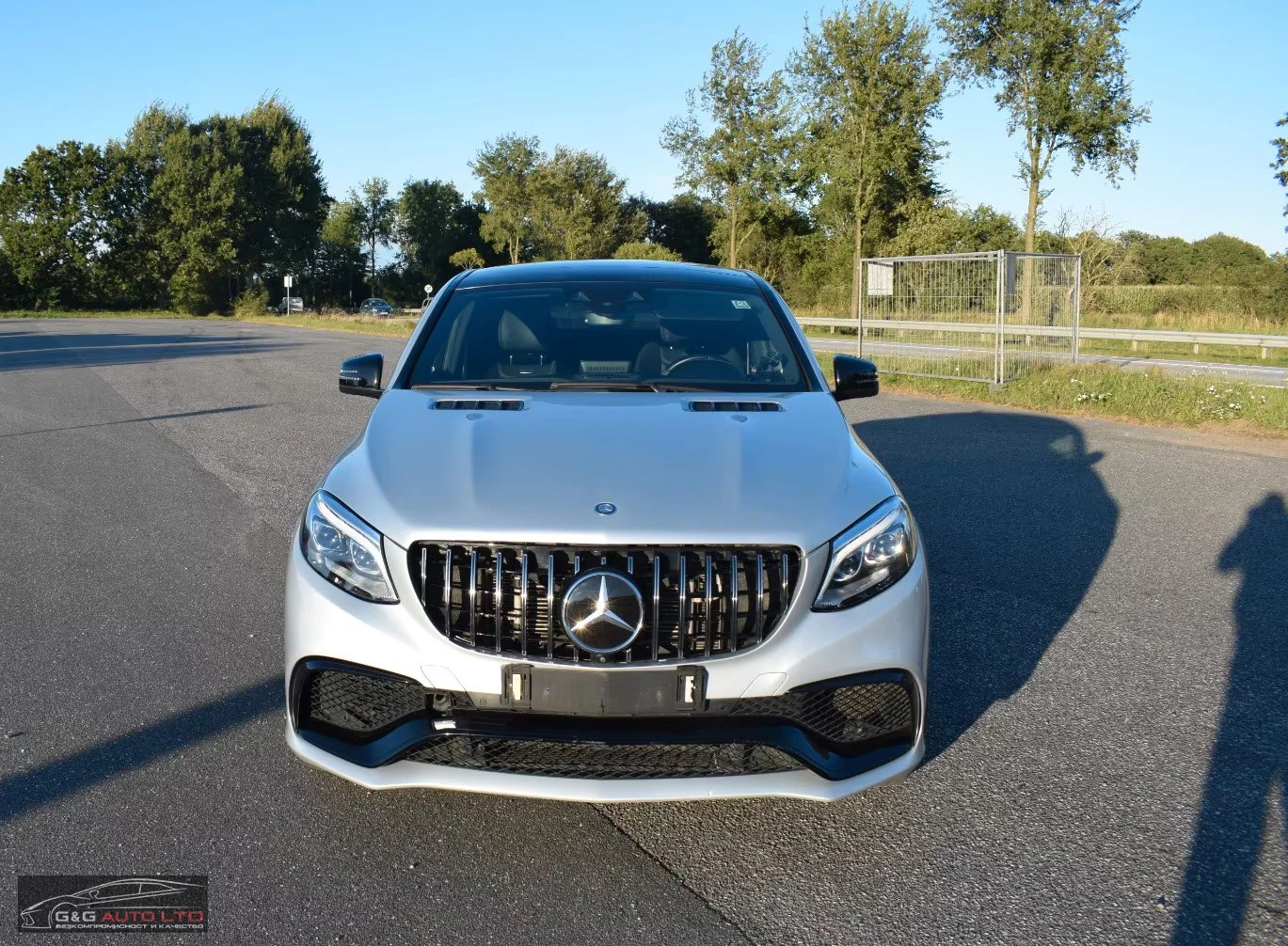 Mercedes-Benz GLE 63 S AMG COUPE/4M/585HP/AIRMATIC/PANORAMA/KLESS/AMBI/757f - изображение 2