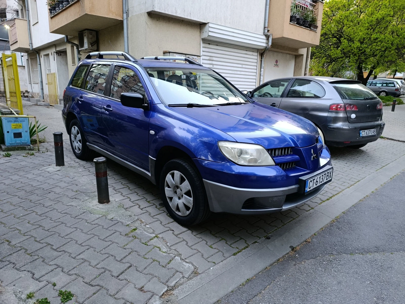 Mitsubishi Outlander 2.0 136 LPG 4X4, снимка 3 - Автомобили и джипове - 54201398