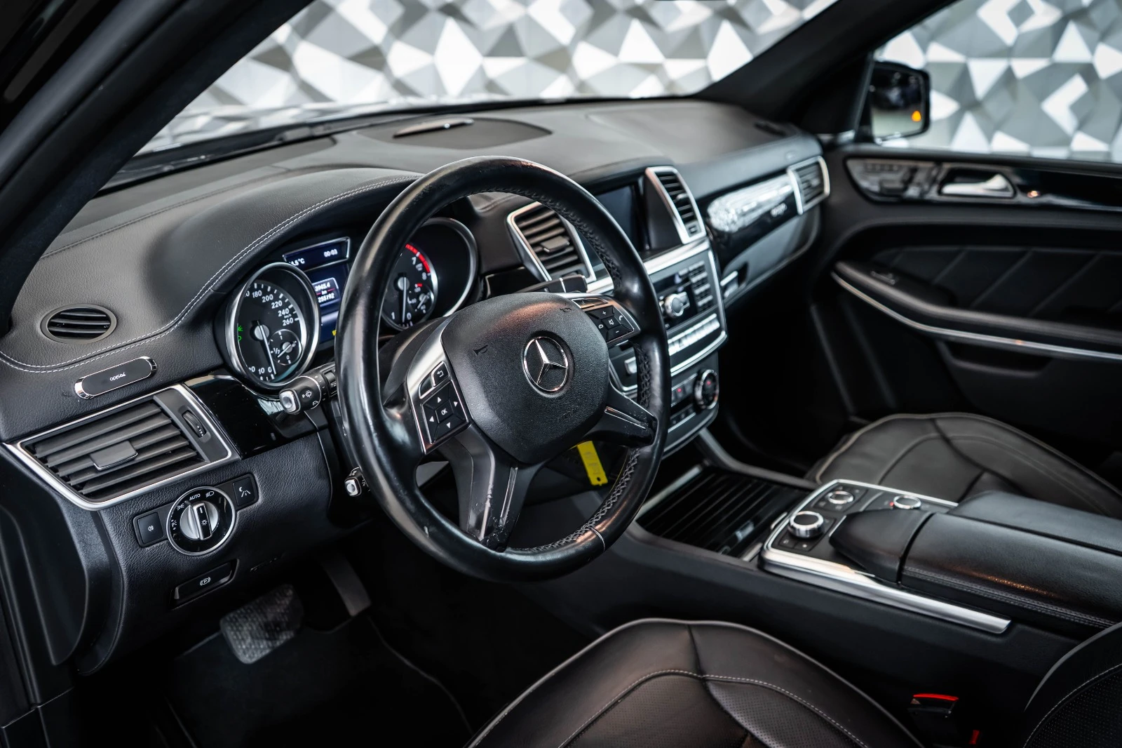 Mercedes-Benz GL 500  - изображение 8