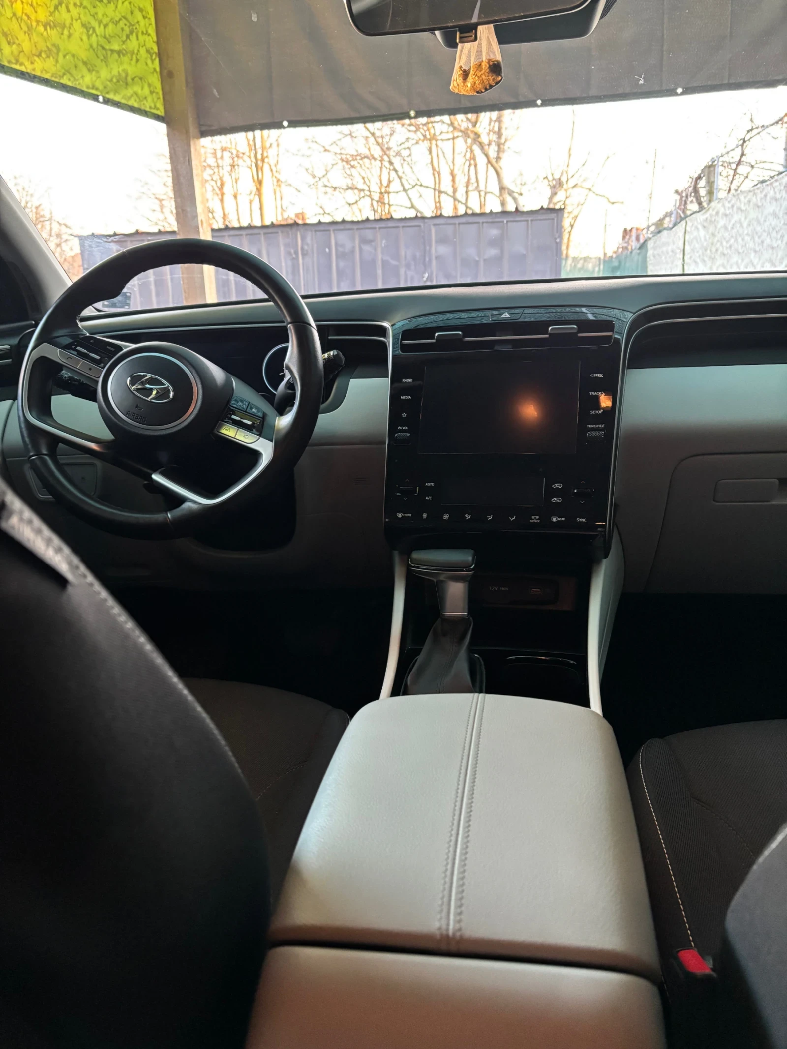 Hyundai Tucson 1.6 T-GDI Mild Hybrid 2024   гаранция 2029 отличен, снимка 8 - Автомобили и джипове - 54572415