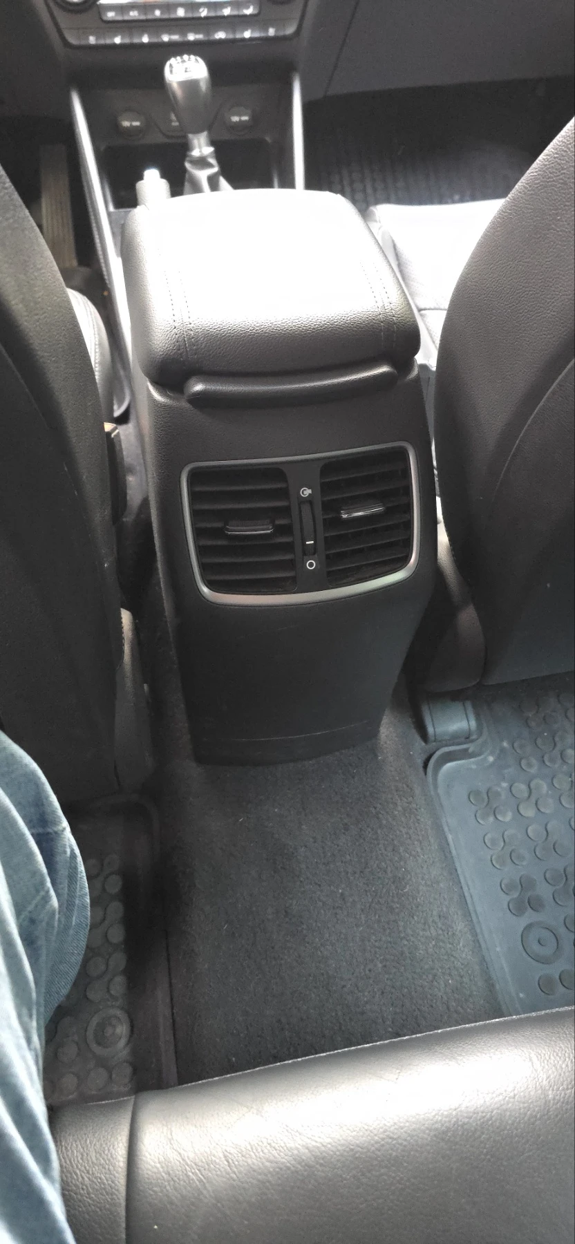 Hyundai Tucson 2.0 Дизел, 4x4, 185 к.с., снимка 12 - Автомобили и джипове - 54658074