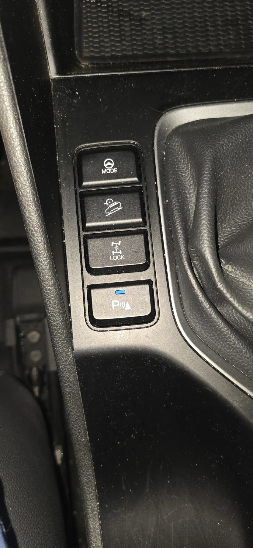 Hyundai Tucson 2.0 Дизел, 4x4, 185 к.с., снимка 8 - Автомобили и джипове - 54658074