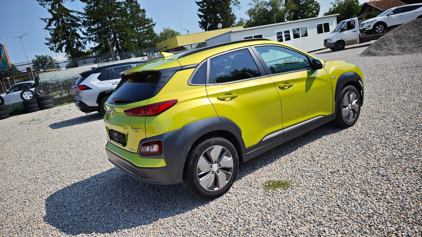 Hyundai Kona НАЛИЧЕН РУСЕ/ДАНЪЧЕН КРЕДИТ/СМЯНА НА ЦВЯТ 1000евро, снимка 12 - Автомобили и джипове - 54793148