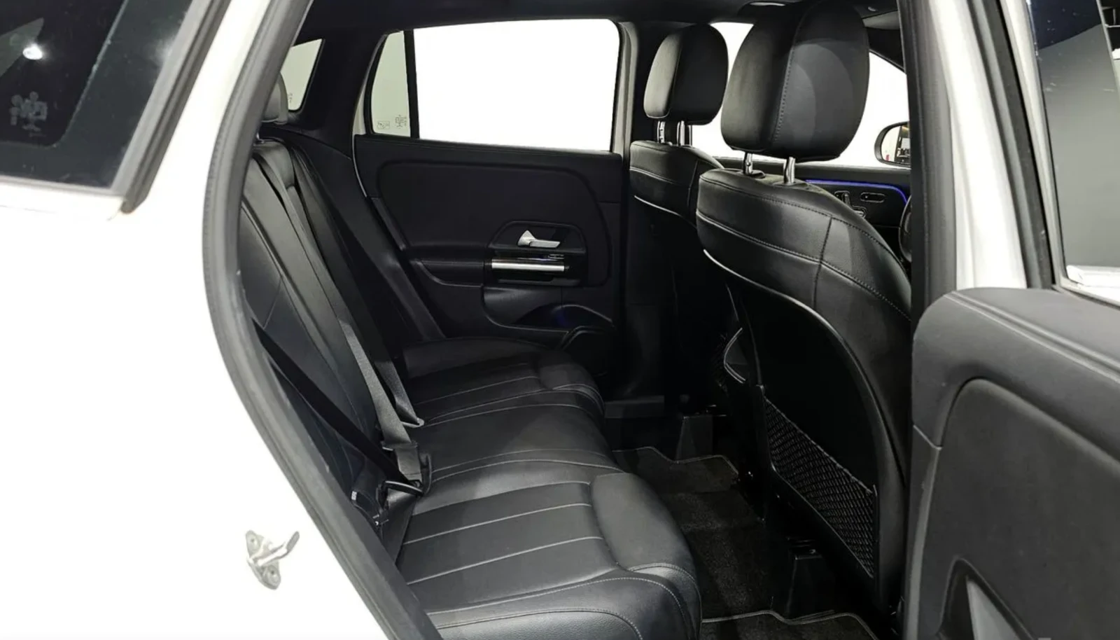 Mercedes-Benz GLA 220 Ambient* Pano* Крайна цена* , снимка 10 - Автомобили и джипове - 54855921