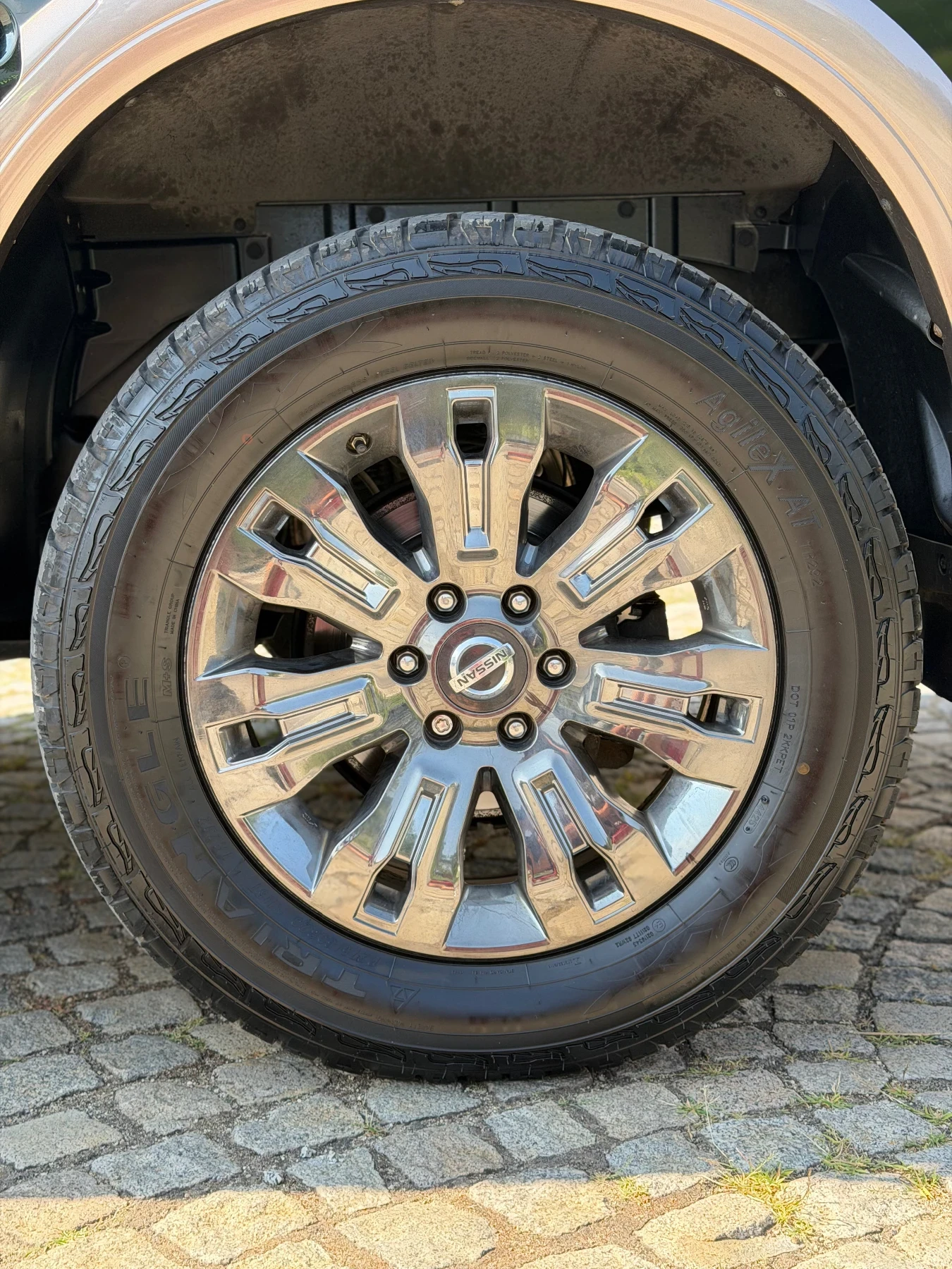 Nissan Titan crew cab Platinum Reserve 5.6 LPG | Mobile.bg � ����������� 16