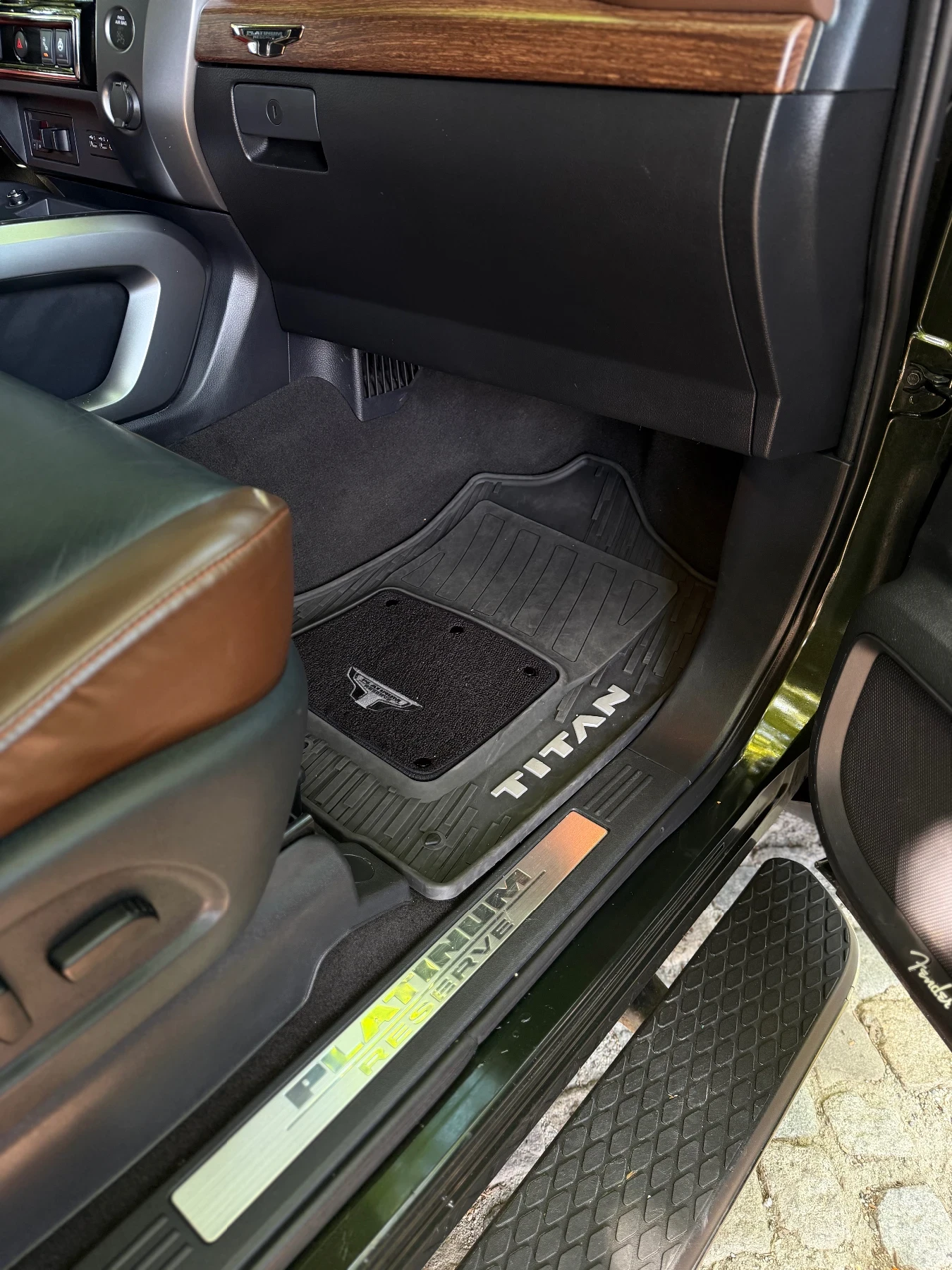 Nissan Titan crew cab Platinum Reserve 5.6 LPG | Mobile.bg � ����������� 12
