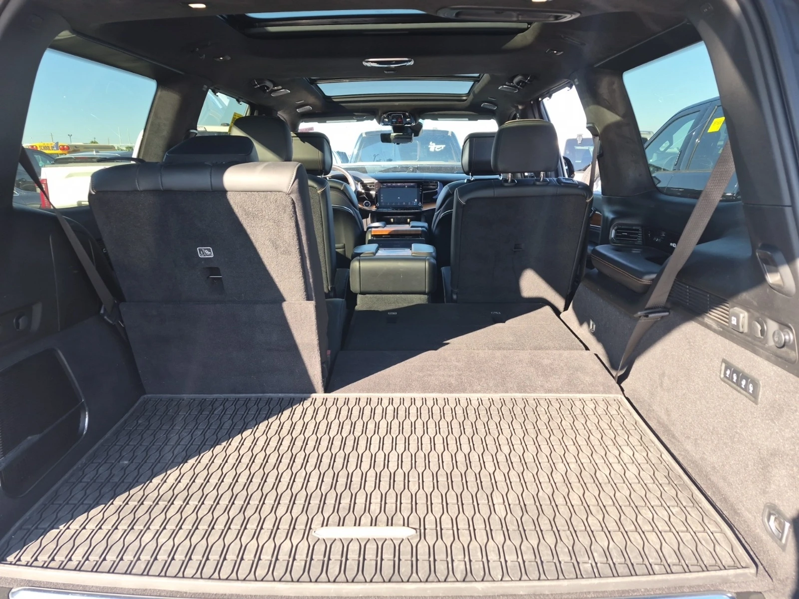 Jeep Grand Wagoneer SERIES III * 3.0 I6 * 6+ 1 * CARFAX *  | Mobile.bg � ����������� 13