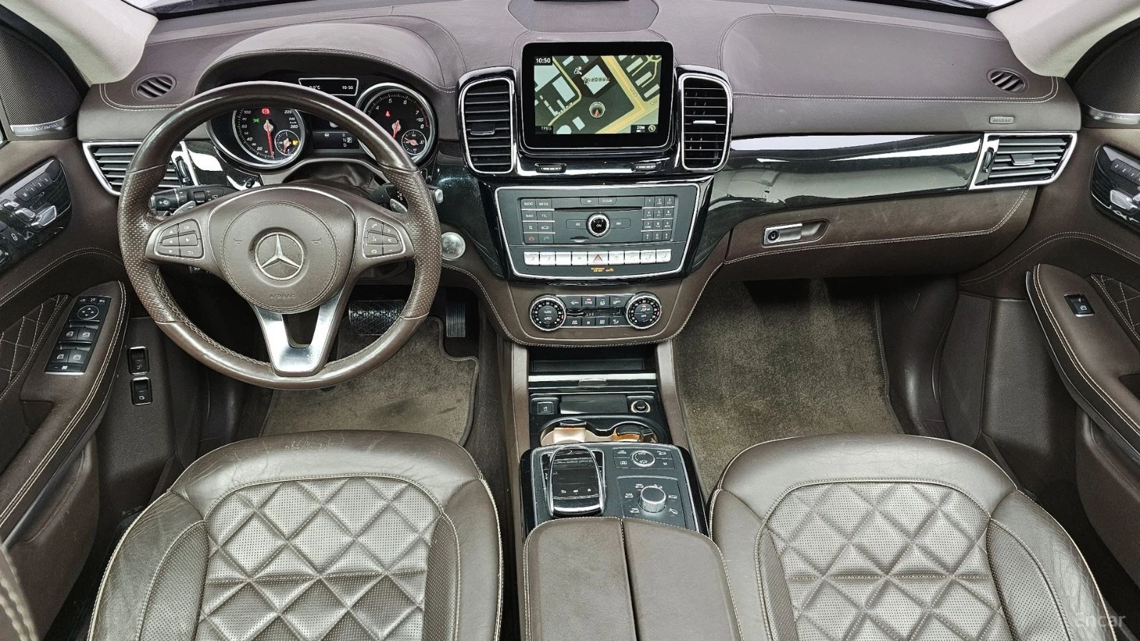 Mercedes-Benz GLS 500 4MATIC* КОЖА* ОБДУХВ* МОНИТОРИ* ПАНО, снимка 6 - Автомобили и джипове - 55425041