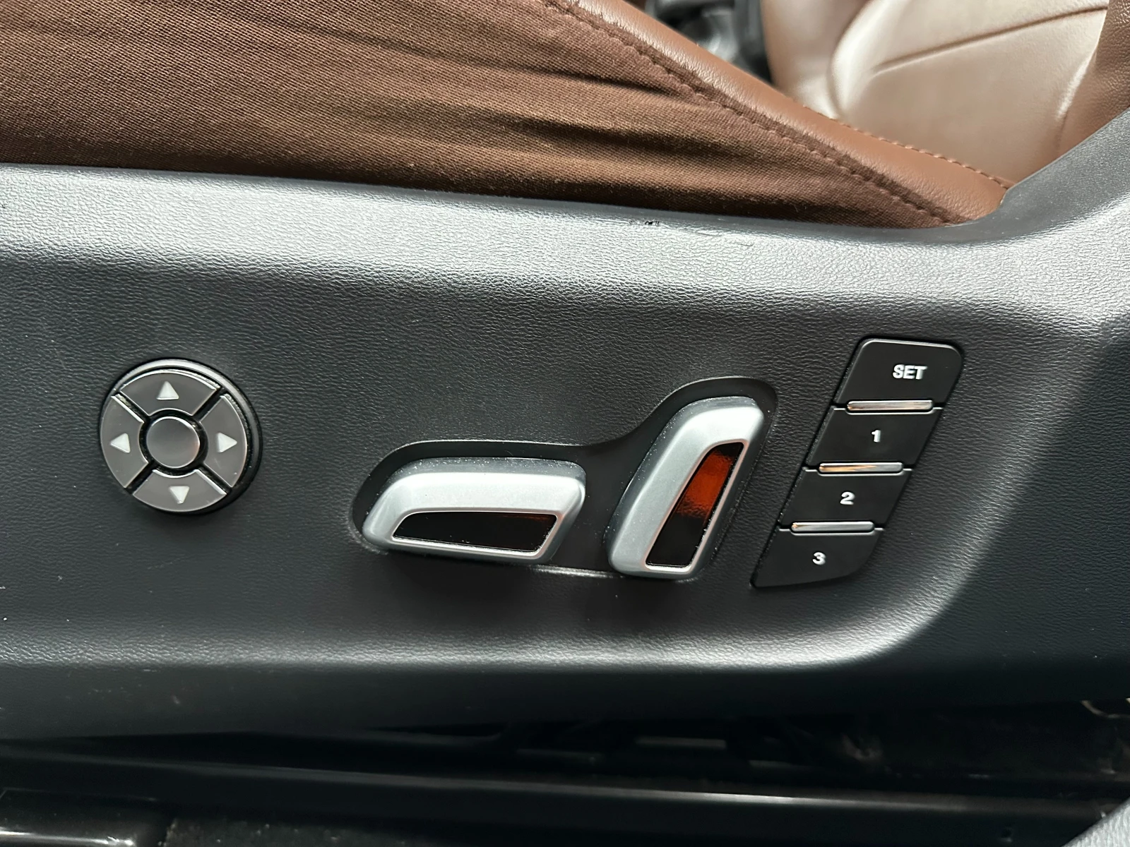 Haval H6 2.0i 190 к.с./от БГ/ГАРАНЦИЯ, снимка 11 - Автомобили и джипове - 55536887