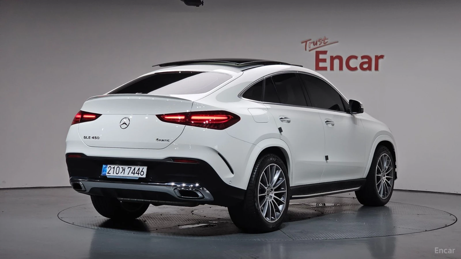 Mercedes-Benz GLE 450 4MATIC COUPE* HUD* 360* КОЖА* ОБДУХВ* ПАНО* НА, снимка 2 - Автомобили и джипове - 55579530