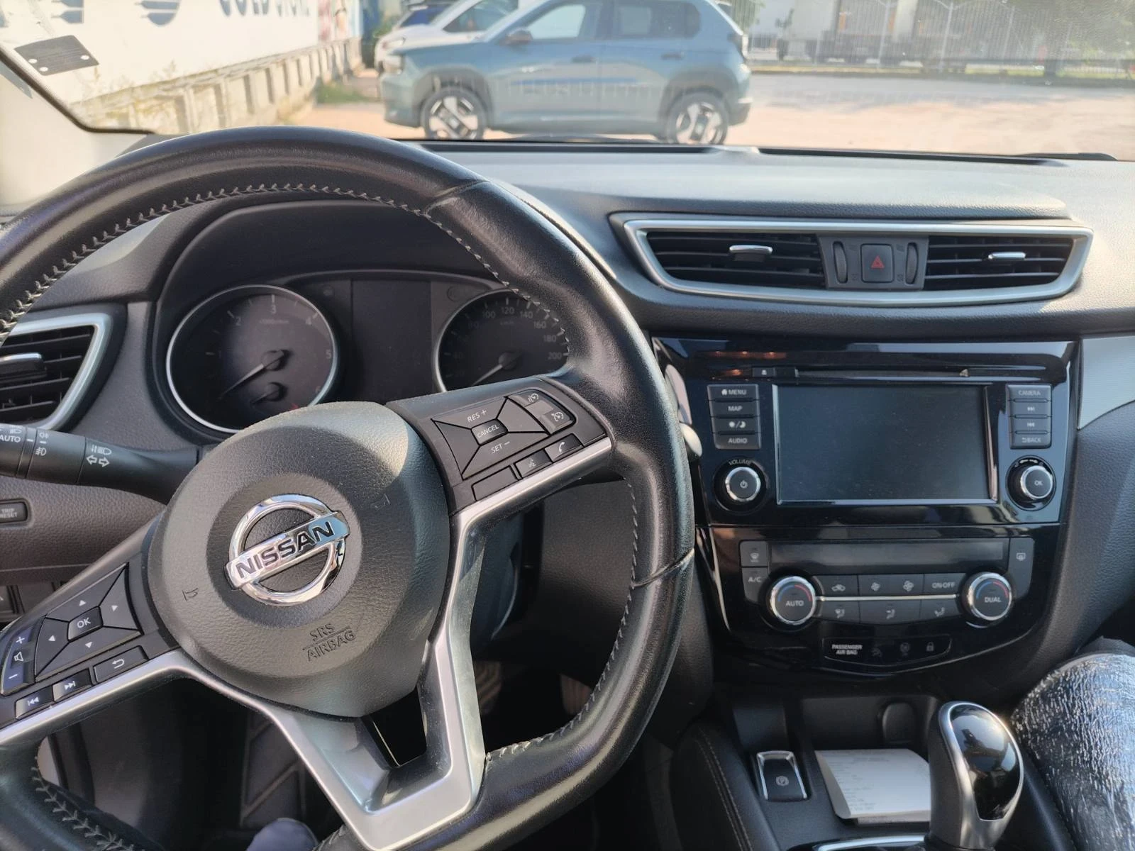 Nissan Qashqai 1.5 dci DCT7, снимка 5 - Автомобили и джипове - 56443411