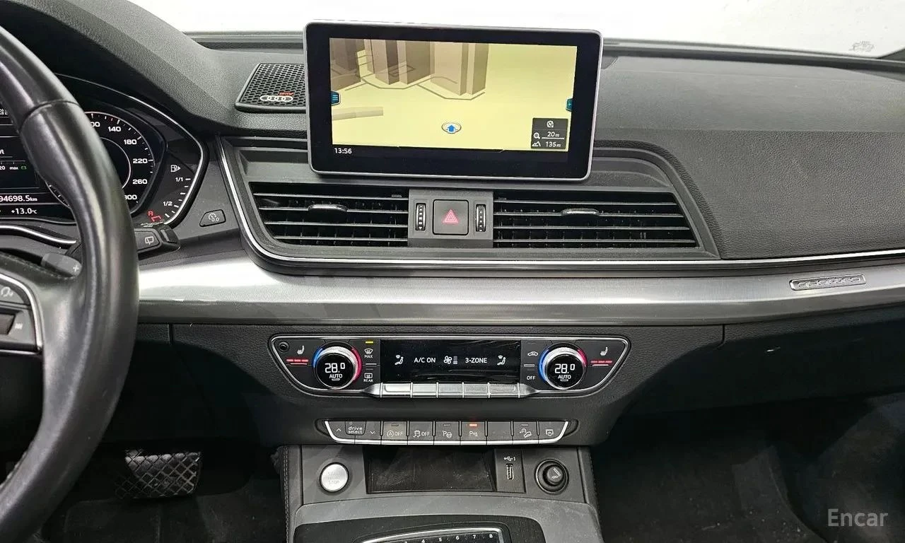 Audi Q5, снимка 13 - Автомобили и джипове - 56738433