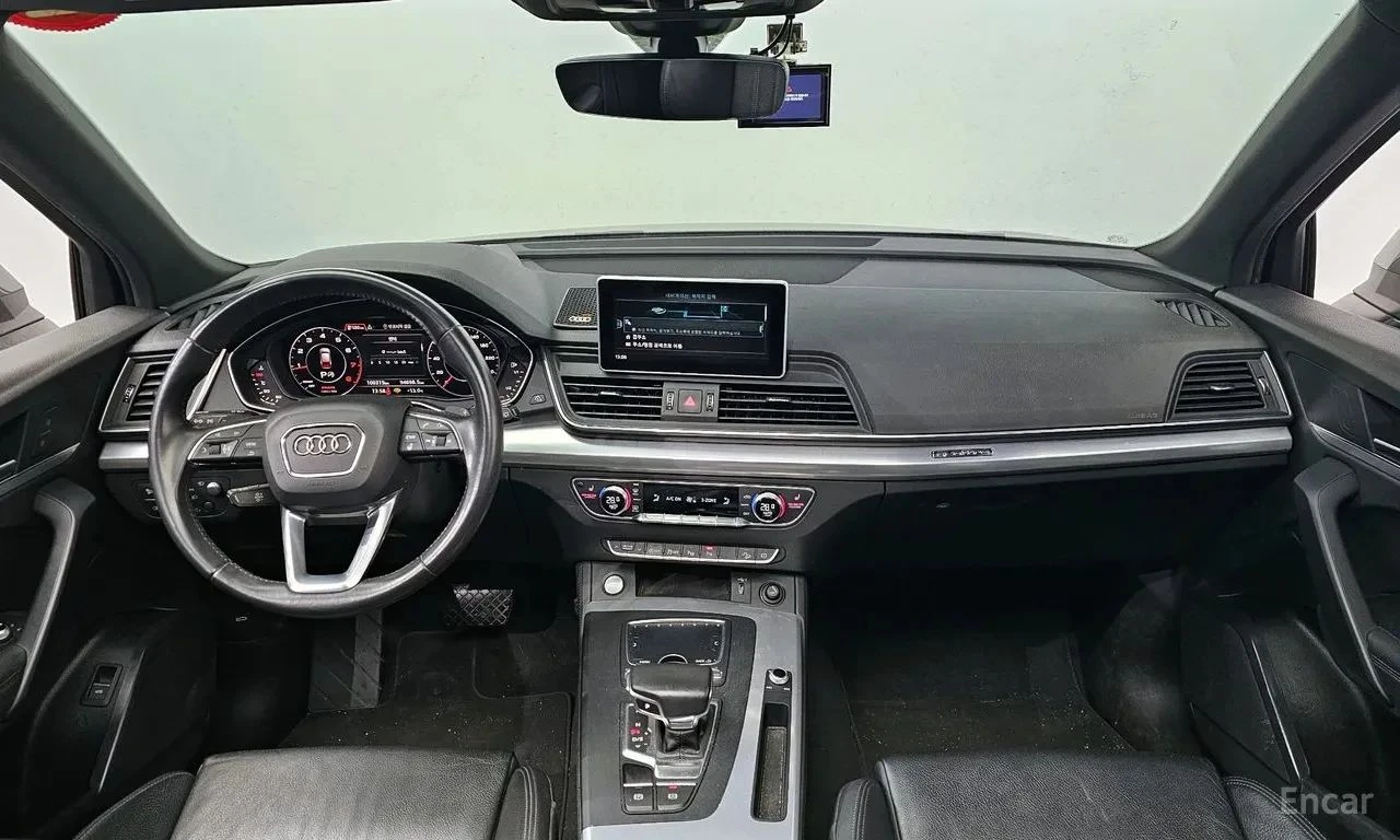Audi Q5, снимка 6 - Автомобили и джипове - 56738433
