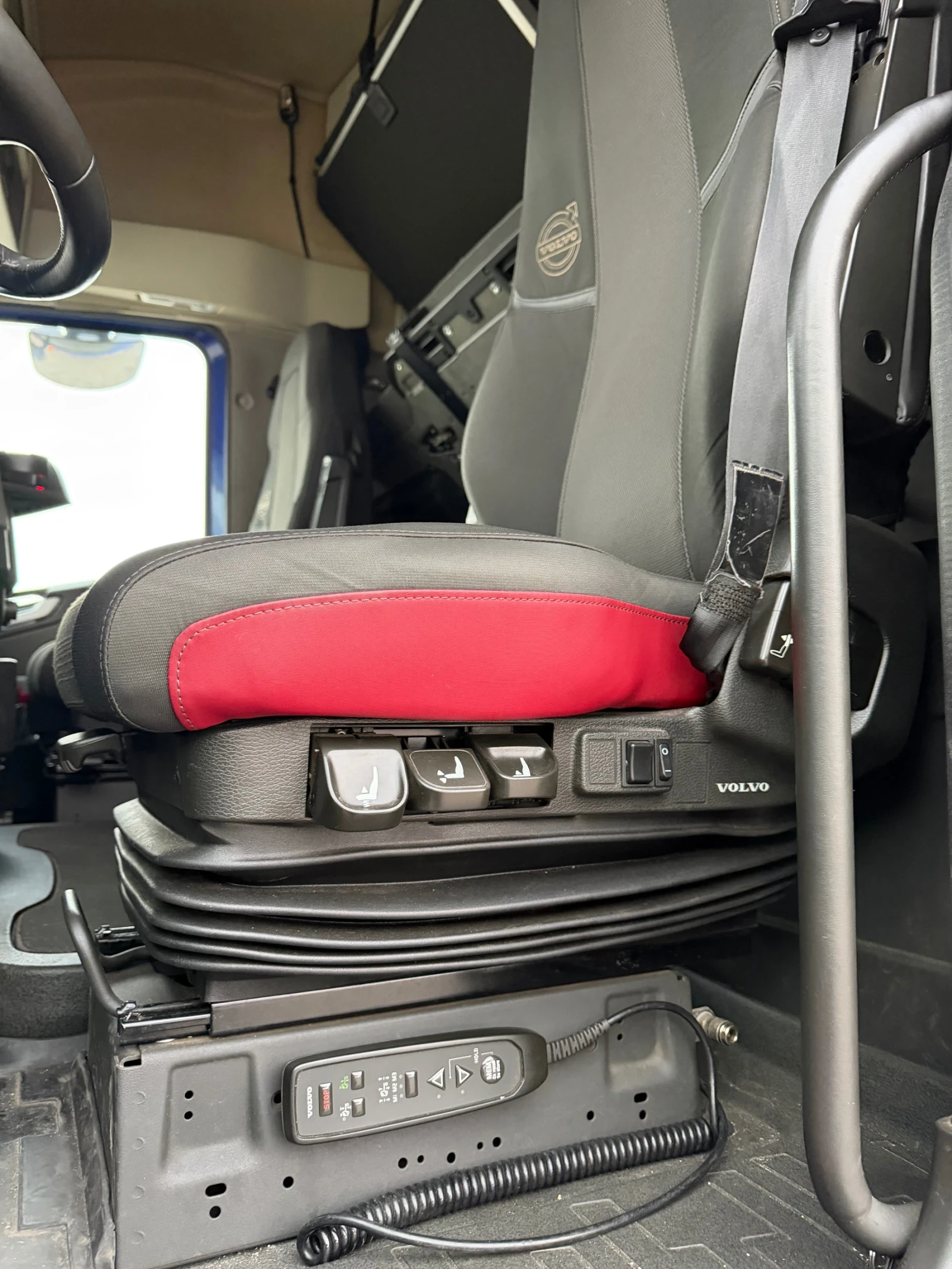 Volvo Fh 12 FH13A42T 460, снимка 11 - Камиони - 54151567