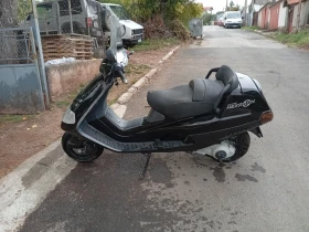     Piaggio Hexagon