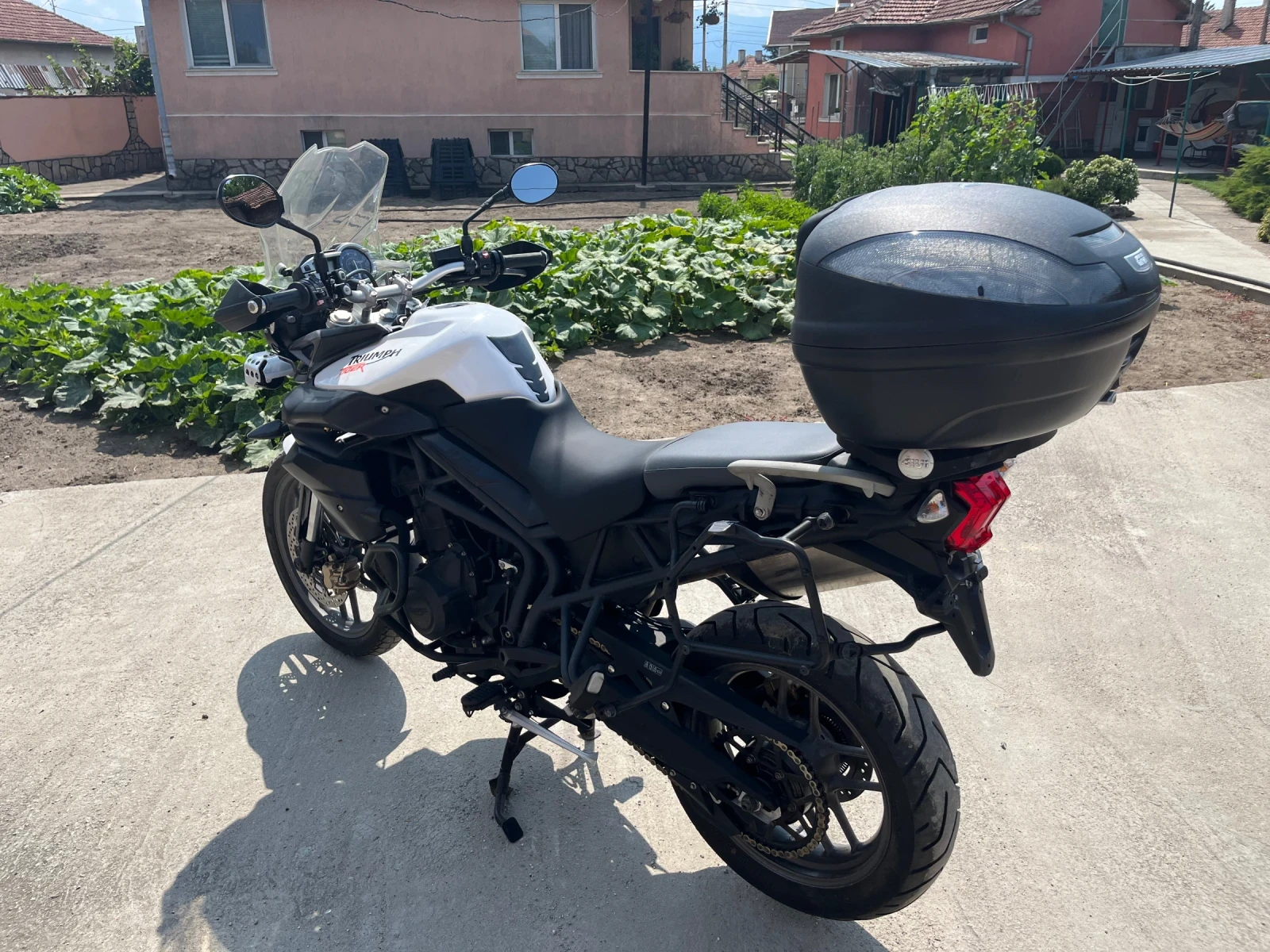 Triumph Tiger 800 - изображение 3