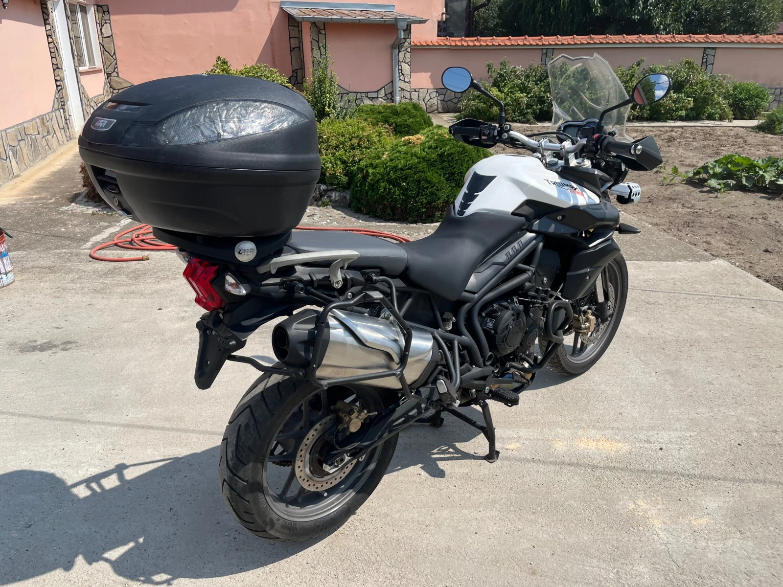 Triumph Tiger 800 - изображение 2