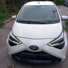 Toyota Aygo Айго автоматик, снимка 1