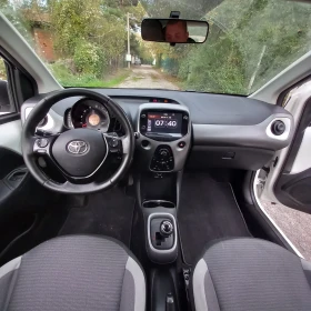 Toyota Aygo Айго автоматик, снимка 8