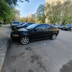     Volvo S40 2.4i   