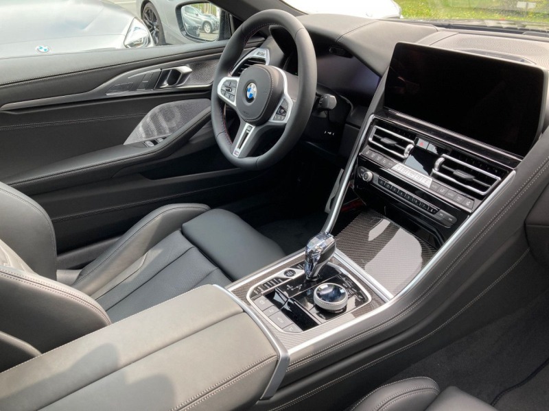BMW 850 i M xDrive Cabrio = M Carbon= Гаранция, снимка 9 - Автомобили и джипове - 46408523
