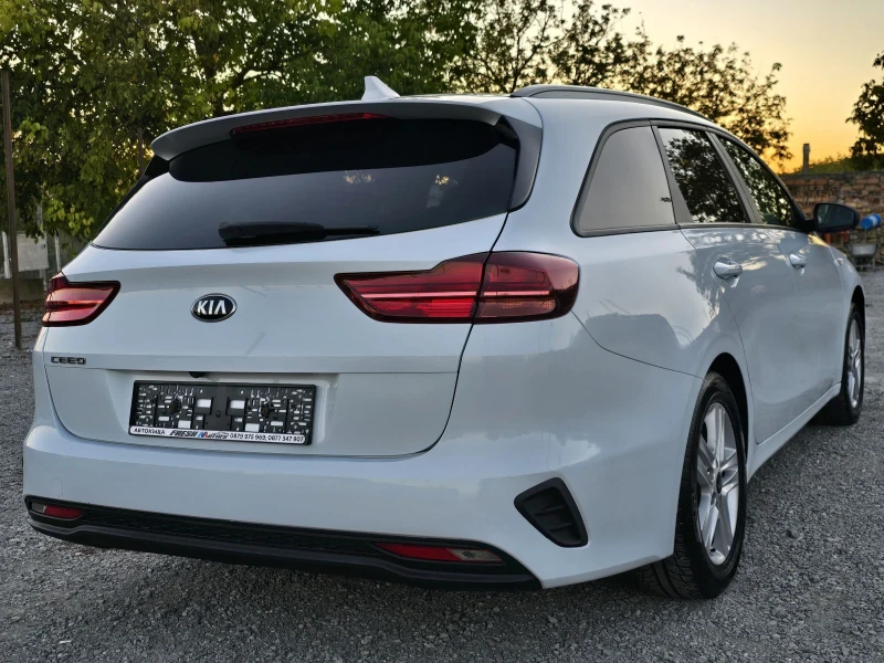 Kia Ceed 1.4 MPI 100 К.С. КАМЕРА / ЛЕЙН-АСИСТ / ЕВРО 6, снимка 4 - Автомобили и джипове - 47390806