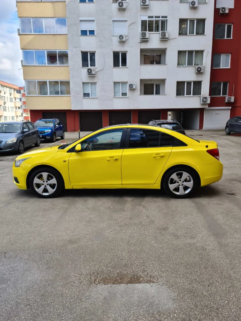 Chevrolet Cruze, снимка 5 - Автомобили и джипове - 48082072