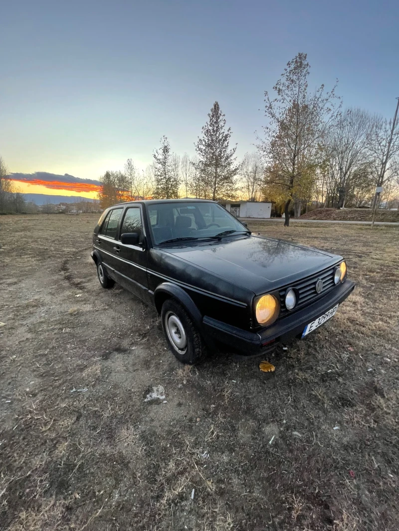 VW Golf 1.3 , снимка 3 - Автомобили и джипове - 48081340