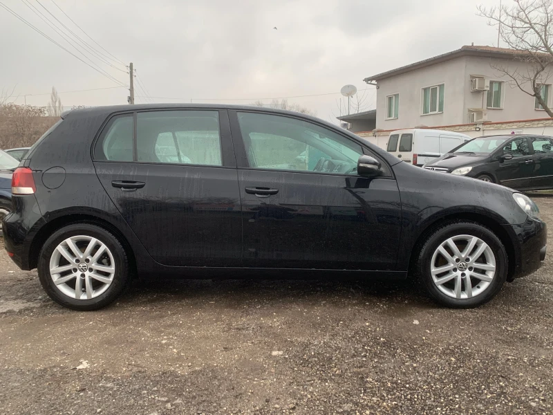 VW Golf 1.6 Tdi, снимка 5 - Автомобили и джипове - 48489987