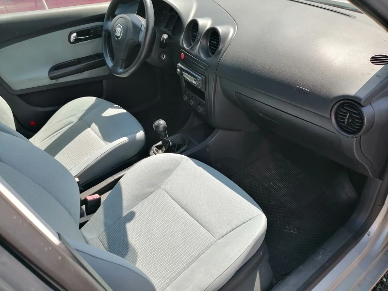 Seat Ibiza 1.9Tdi 101кс КЛИМА, снимка 14 - Автомобили и джипове - 48833005