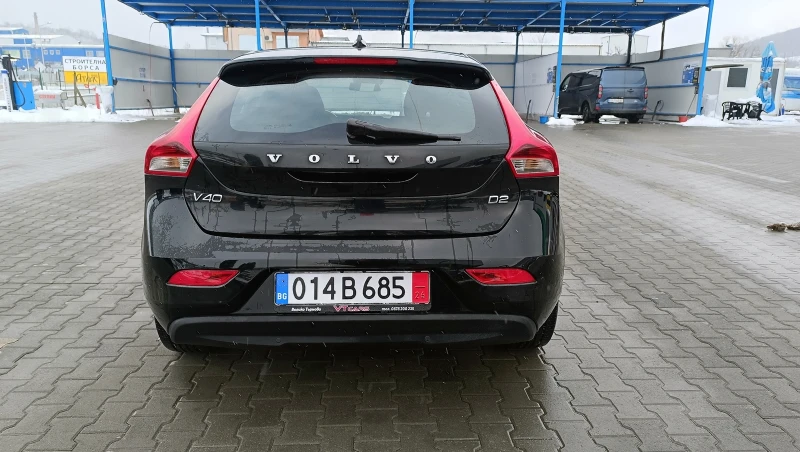 Volvo V40 D2 Kinetic, снимка 4 - Автомобили и джипове - 49206551