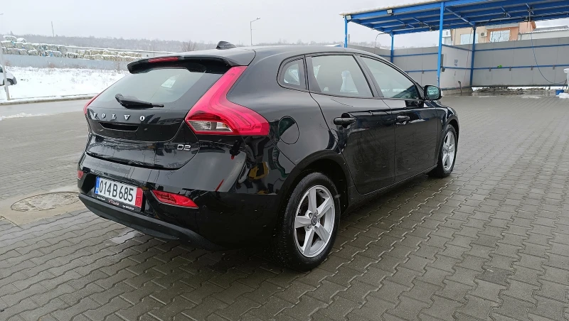 Volvo V40 D2 Kinetic, снимка 5 - Автомобили и джипове - 49206551